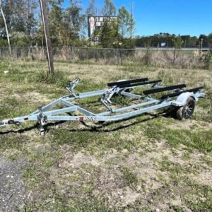 White Aluminum Move II Trailer